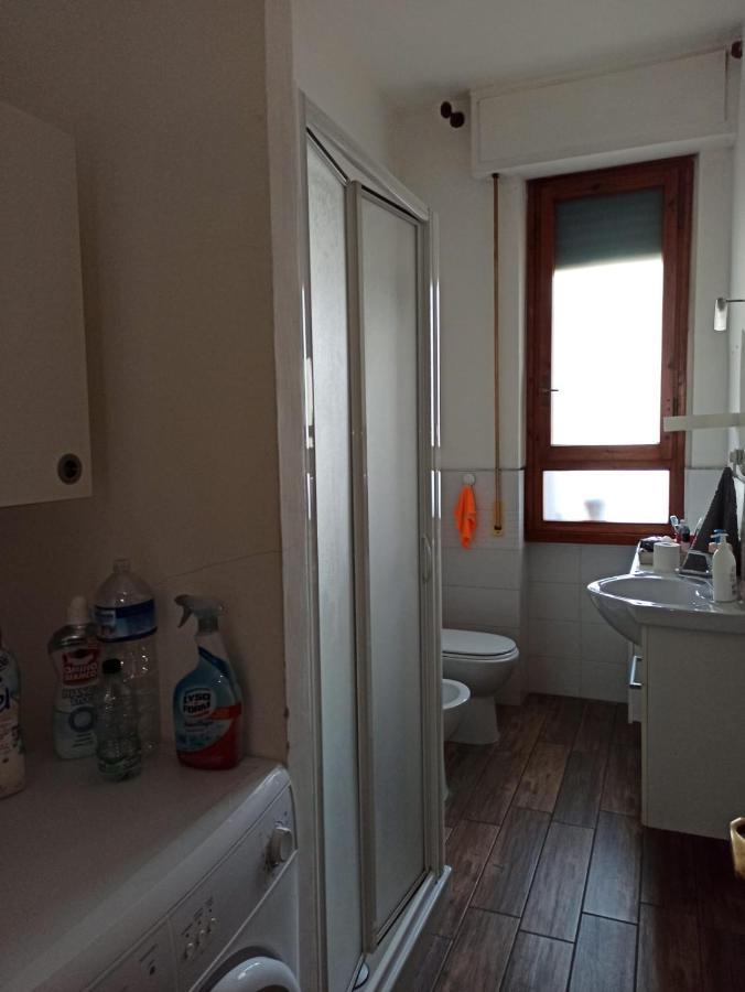 Casa Vacanze Giulia A Careggi Wi-Fi Apartment Firenze Bagian luar foto