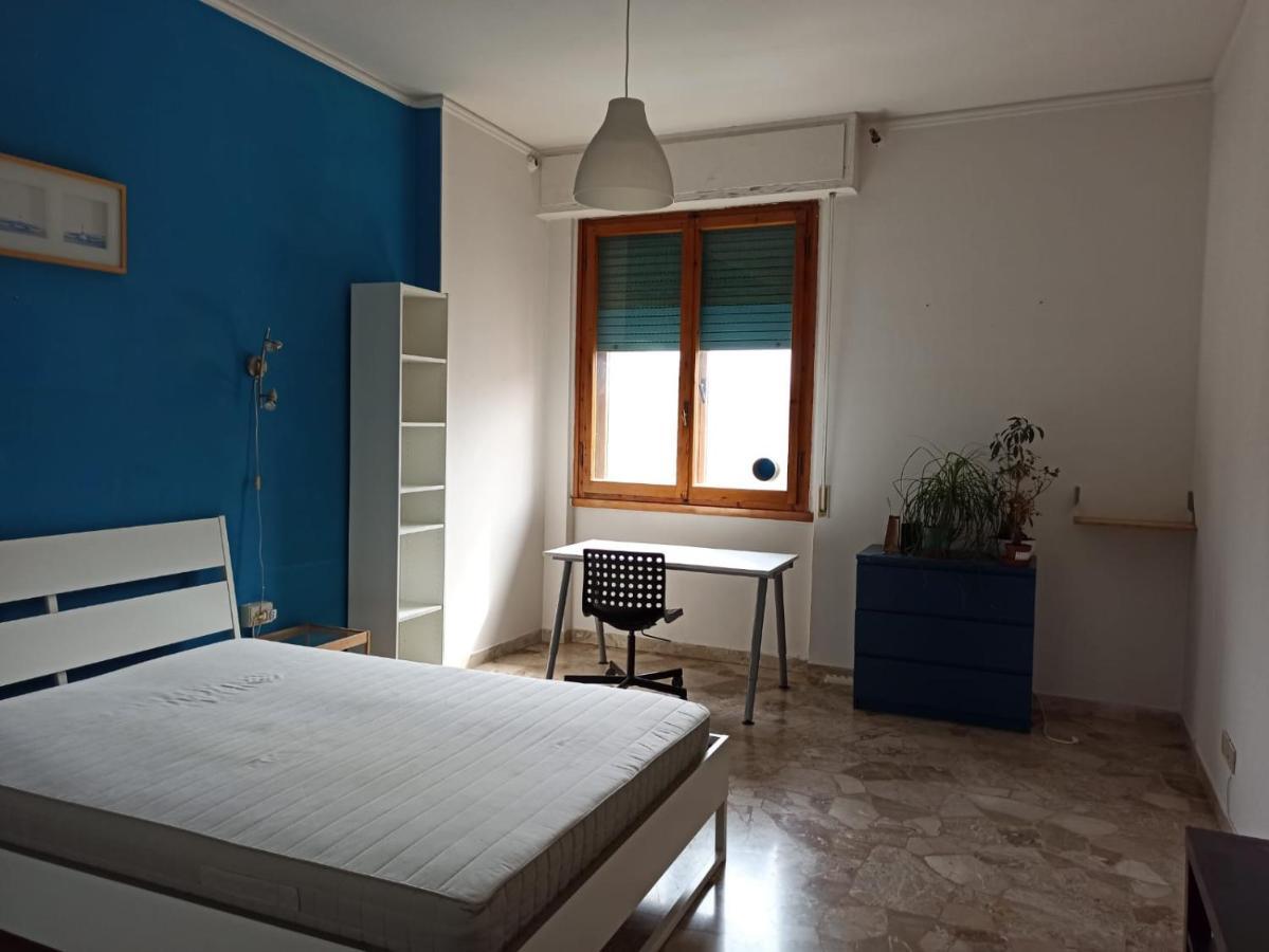 Casa Vacanze Giulia A Careggi Wi-Fi Apartment Firenze Bagian luar foto